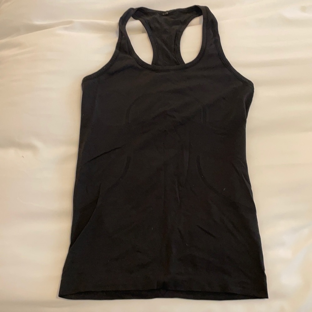 Lululemon black tank